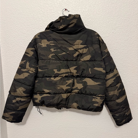 Camouflage Puffer Jacket - Picture 2 of 2